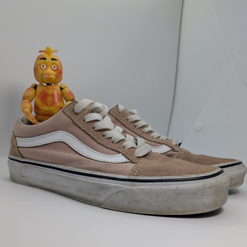 Vans classic lace up